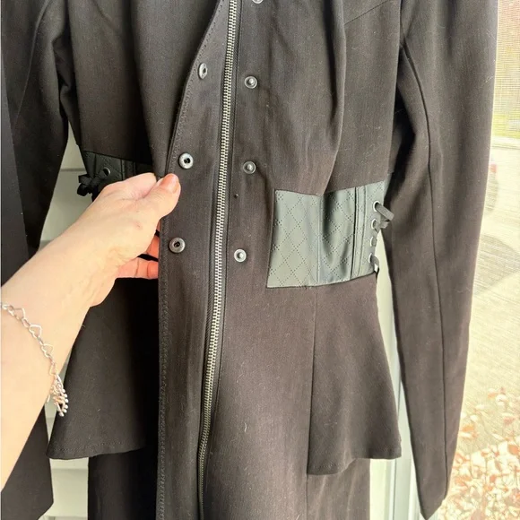 Hot Topic Alice Through The Looking Glass trench coat, no flaws, worn once - Picture 6 of 10